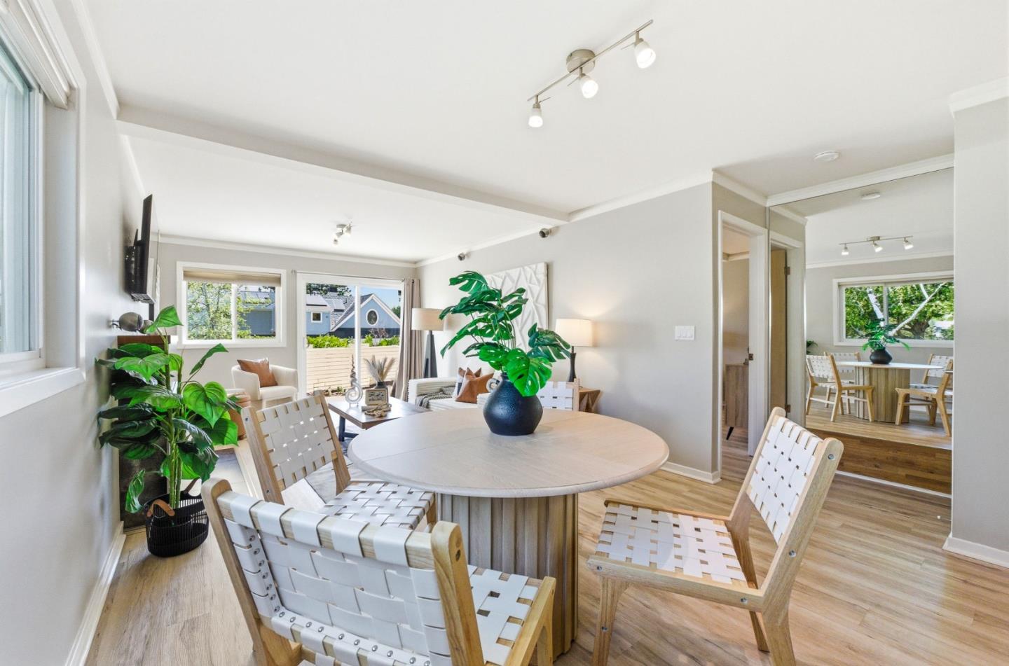 Detail Gallery Image 9 of 47 For 600 Pennsylvania Ave #14,  Los Gatos,  CA 95030 - 1 Beds | 1/1 Baths