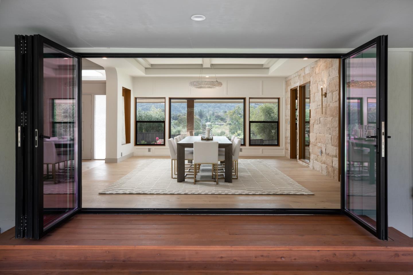 Detail Gallery Image 12 of 56 For 26201 Dori Ln, Los Altos Hills,  CA 94022 - 4 Beds | 4/1 Baths