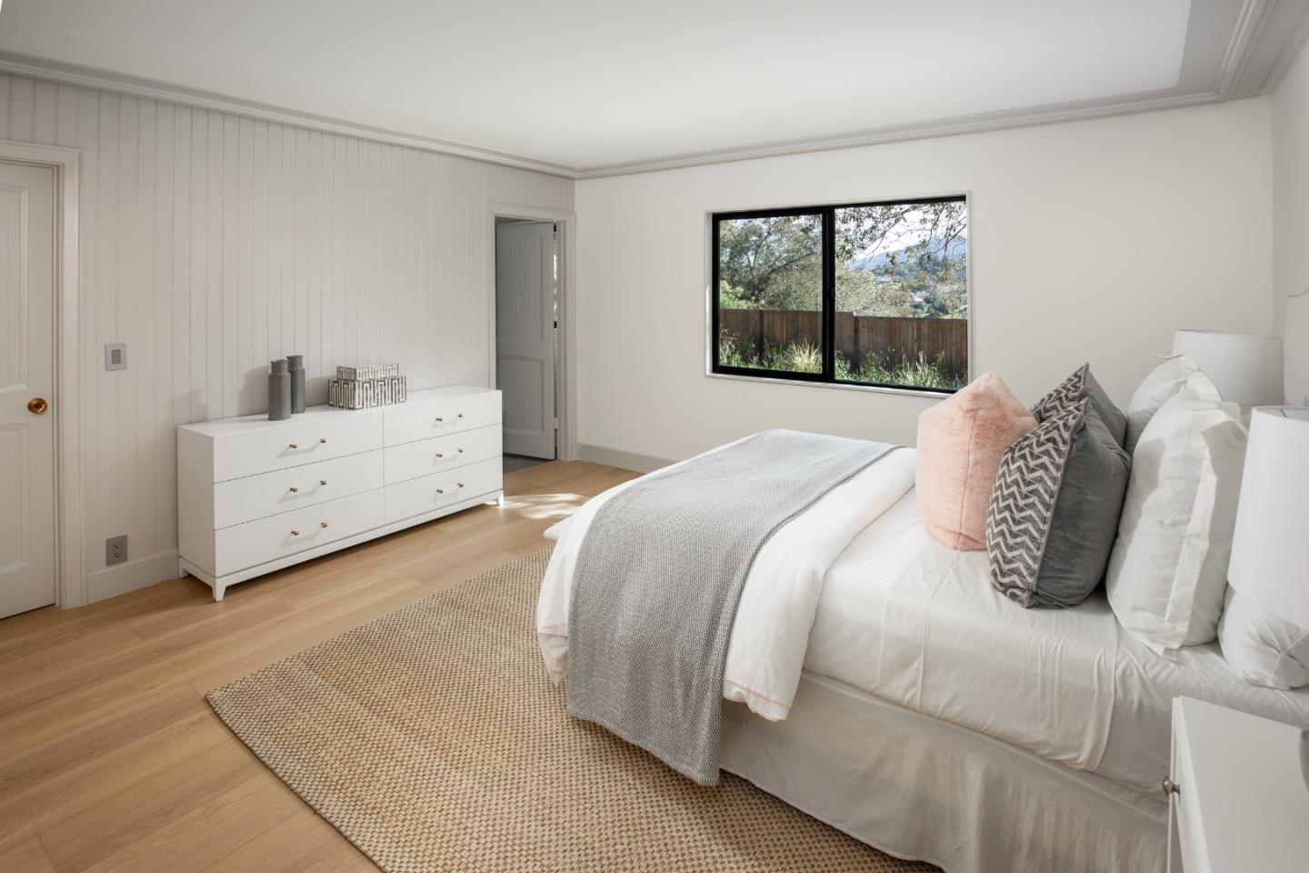 Detail Gallery Image 29 of 56 For 26201 Dori Ln, Los Altos Hills,  CA 94022 - 4 Beds | 4/1 Baths