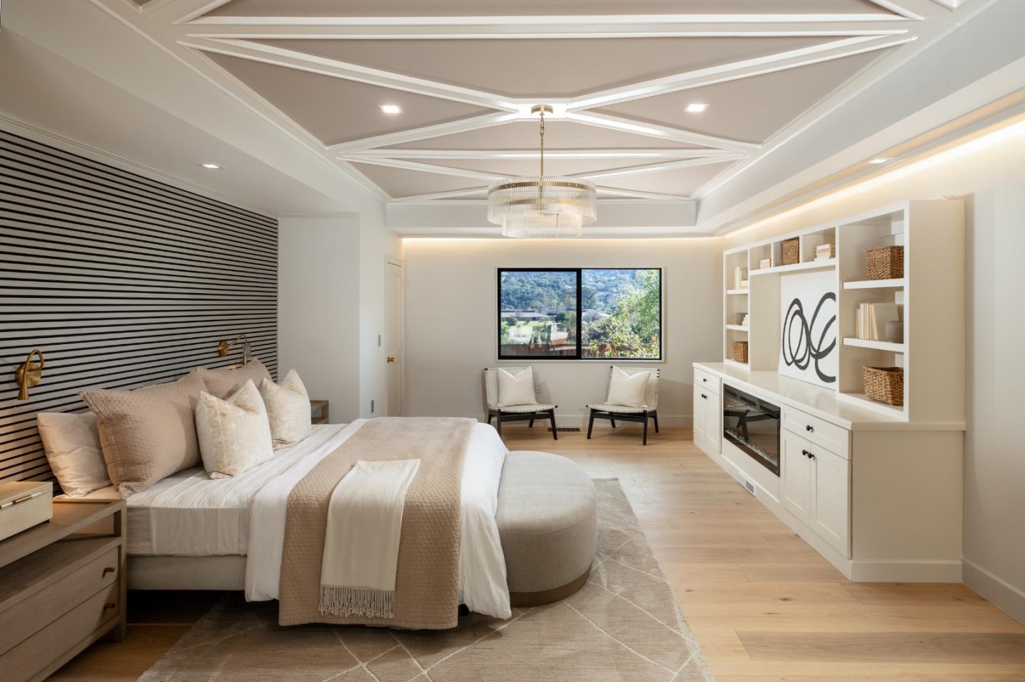 Detail Gallery Image 35 of 56 For 26201 Dori Ln, Los Altos Hills,  CA 94022 - 4 Beds | 4/1 Baths