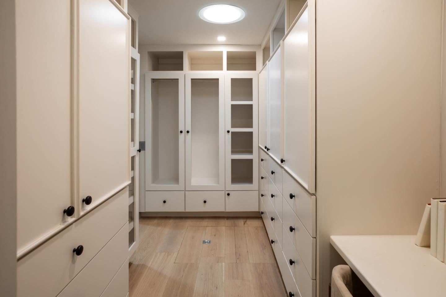 Detail Gallery Image 37 of 56 For 26201 Dori Ln, Los Altos Hills,  CA 94022 - 4 Beds | 4/1 Baths