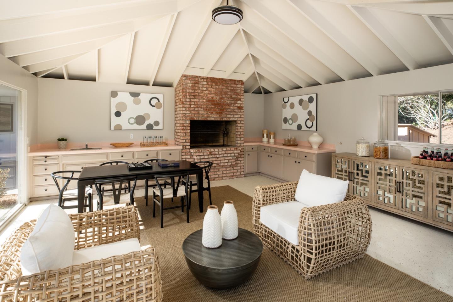 Detail Gallery Image 44 of 56 For 26201 Dori Ln, Los Altos Hills,  CA 94022 - 4 Beds | 4/1 Baths