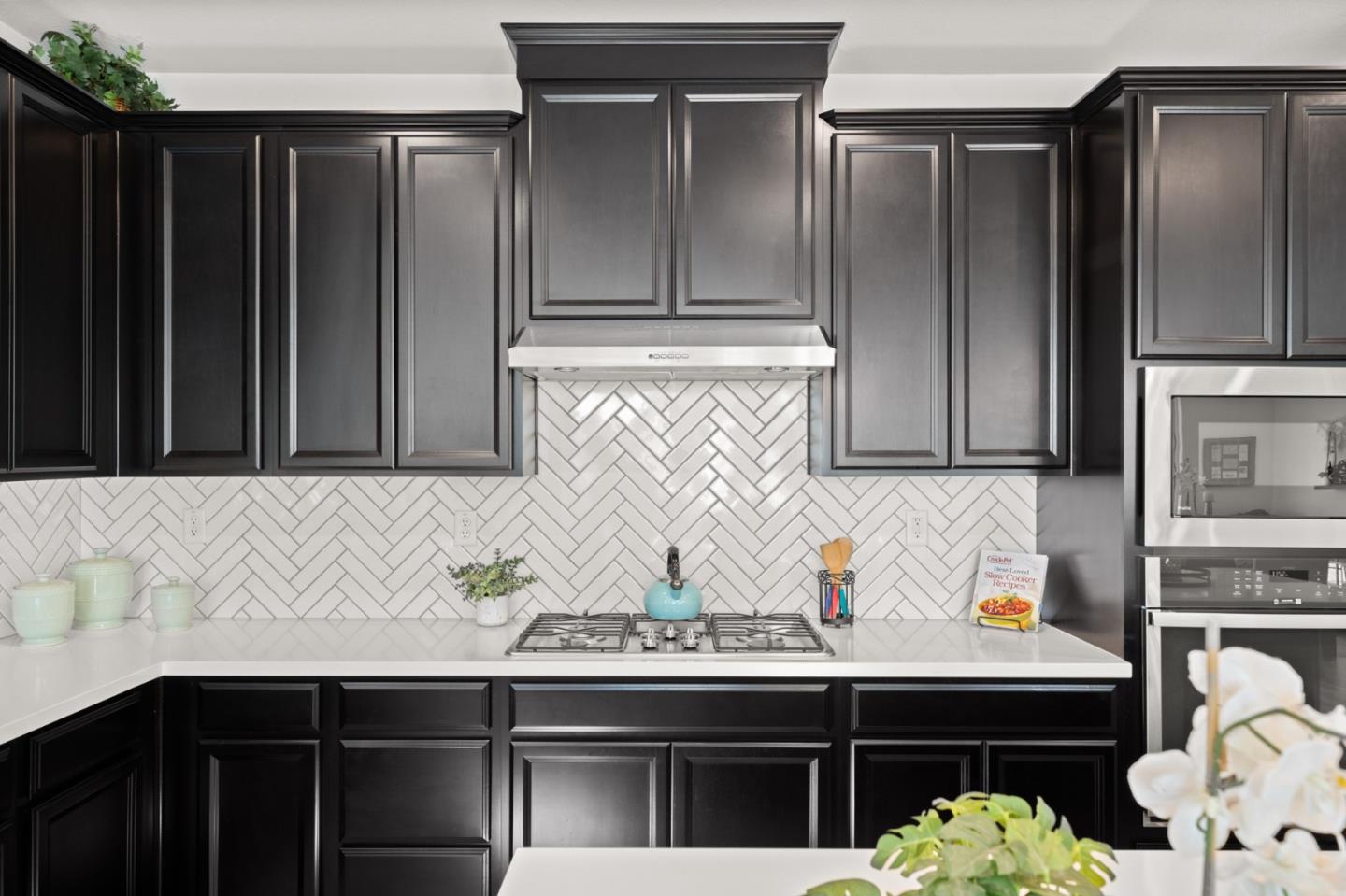 Detail Gallery Image 16 of 43 For 9264 Odyssey Cir, Elk Grove,  CA 95624 - 4 Beds | 2/1 Baths