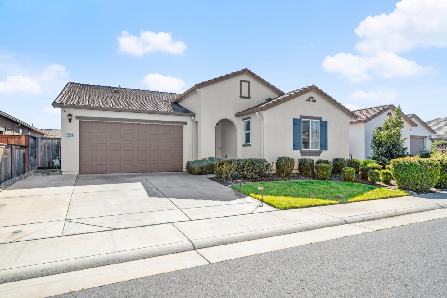 Detail Gallery Image 28 of 43 For 9264 Odyssey Cir, Elk Grove,  CA 95624 - 4 Beds | 2/1 Baths