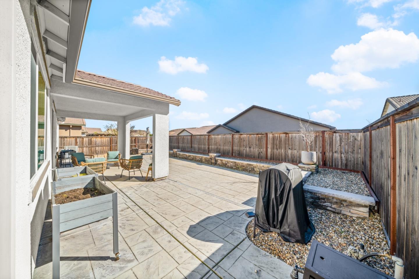 Detail Gallery Image 32 of 43 For 9264 Odyssey Cir, Elk Grove,  CA 95624 - 4 Beds | 2/1 Baths