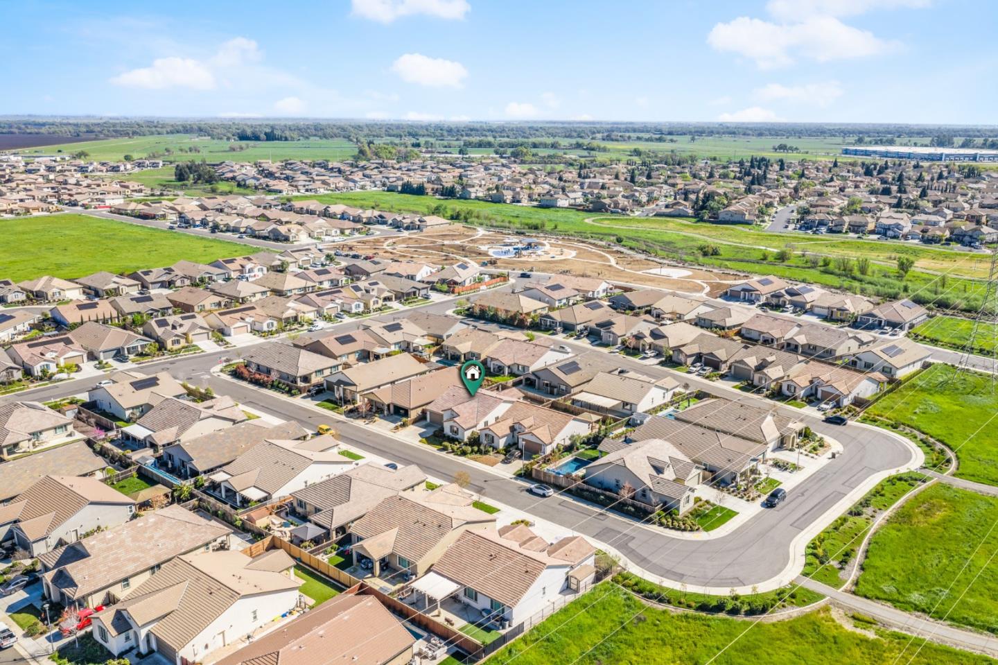 Detail Gallery Image 43 of 43 For 9264 Odyssey Cir, Elk Grove,  CA 95624 - 4 Beds | 2/1 Baths