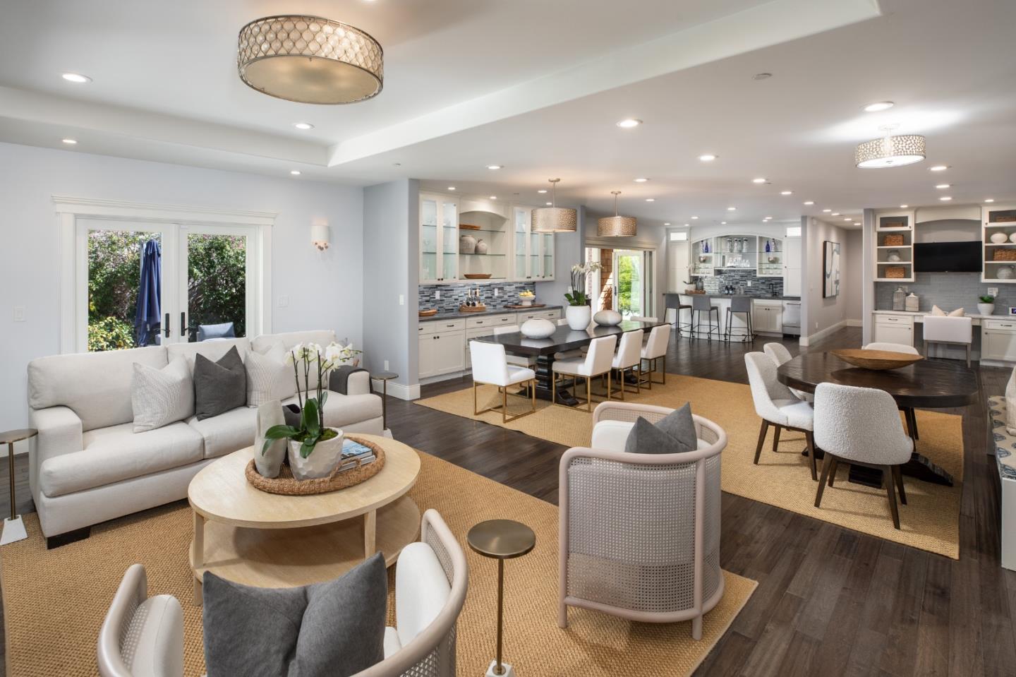 Detail Gallery Image 16 of 54 For 253 Fremont Ave, Los Altos,  CA 94024 - 5 Beds | 6/2 Baths