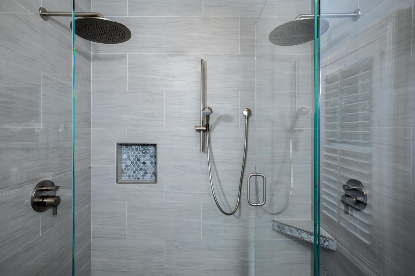 Detail Gallery Image 24 of 54 For 253 Fremont Ave, Los Altos,  CA 94024 - 5 Beds | 6/2 Baths