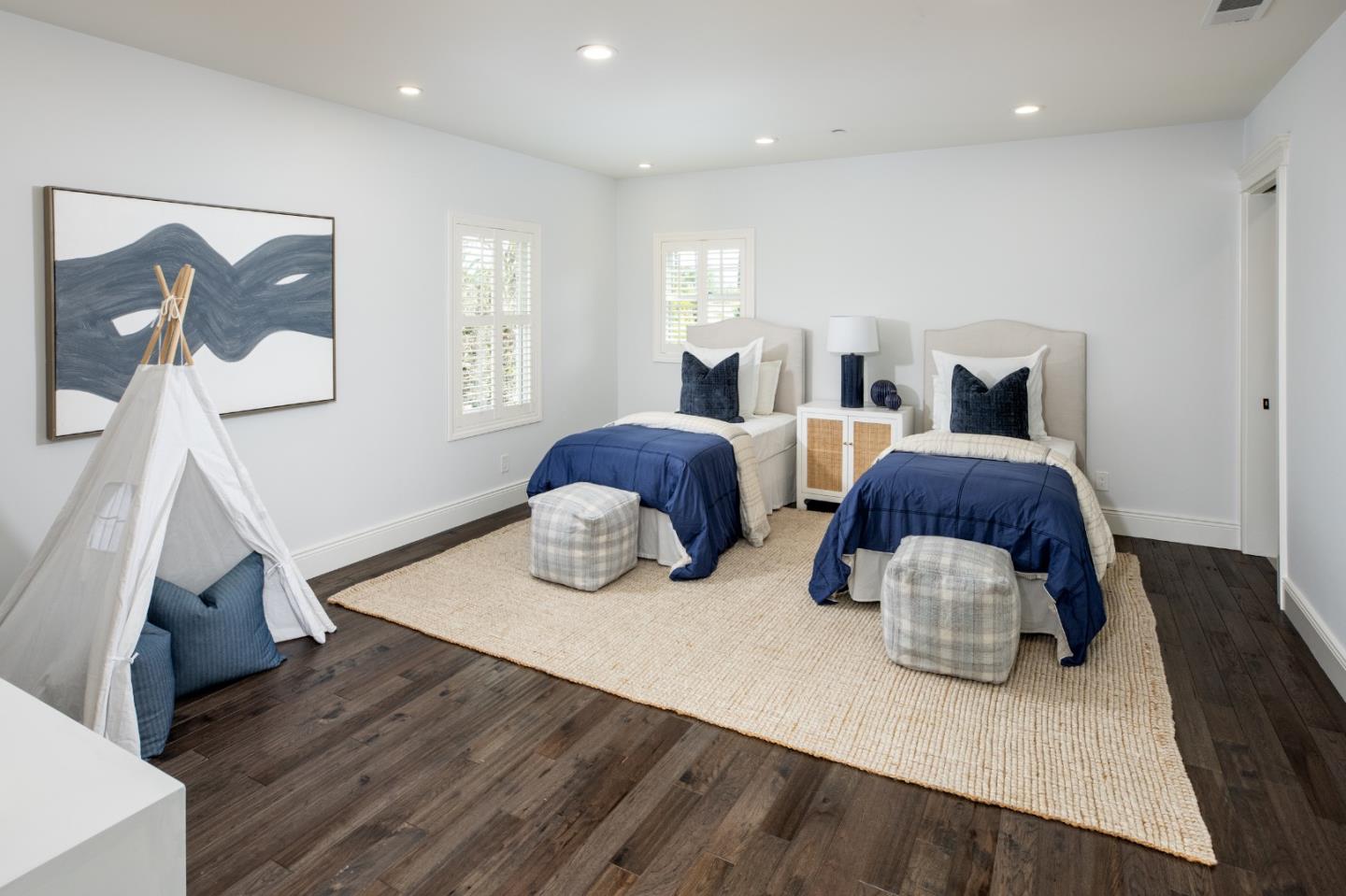 Detail Gallery Image 28 of 54 For 253 Fremont Ave, Los Altos,  CA 94024 - 5 Beds | 6/2 Baths