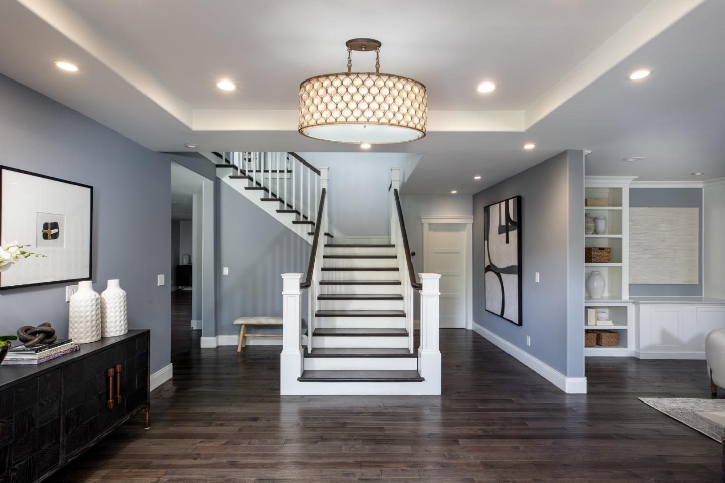 Detail Gallery Image 3 of 54 For 253 Fremont Ave, Los Altos,  CA 94024 - 5 Beds | 6/2 Baths