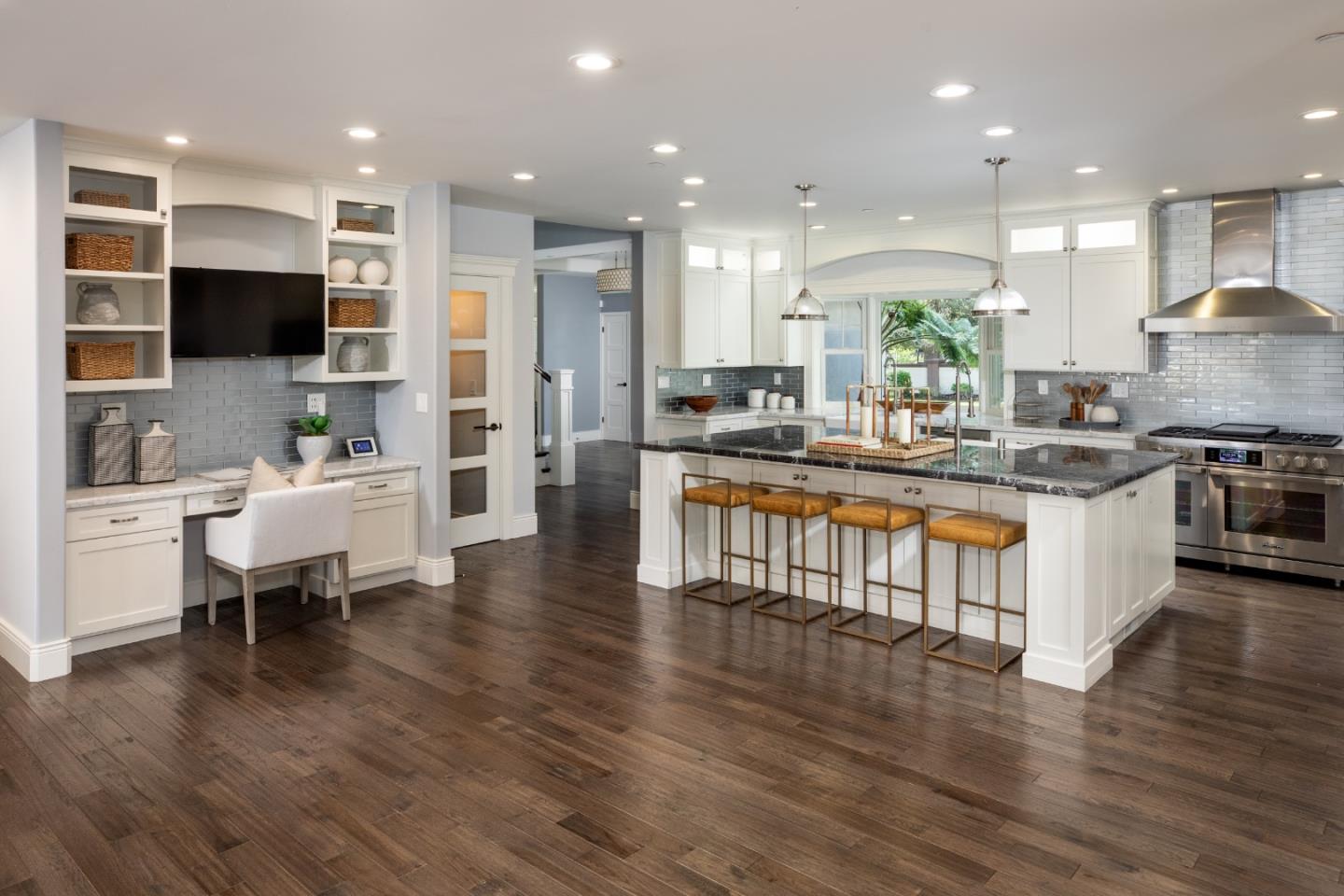 Detail Gallery Image 9 of 54 For 253 Fremont Ave, Los Altos,  CA 94024 - 5 Beds | 6/2 Baths