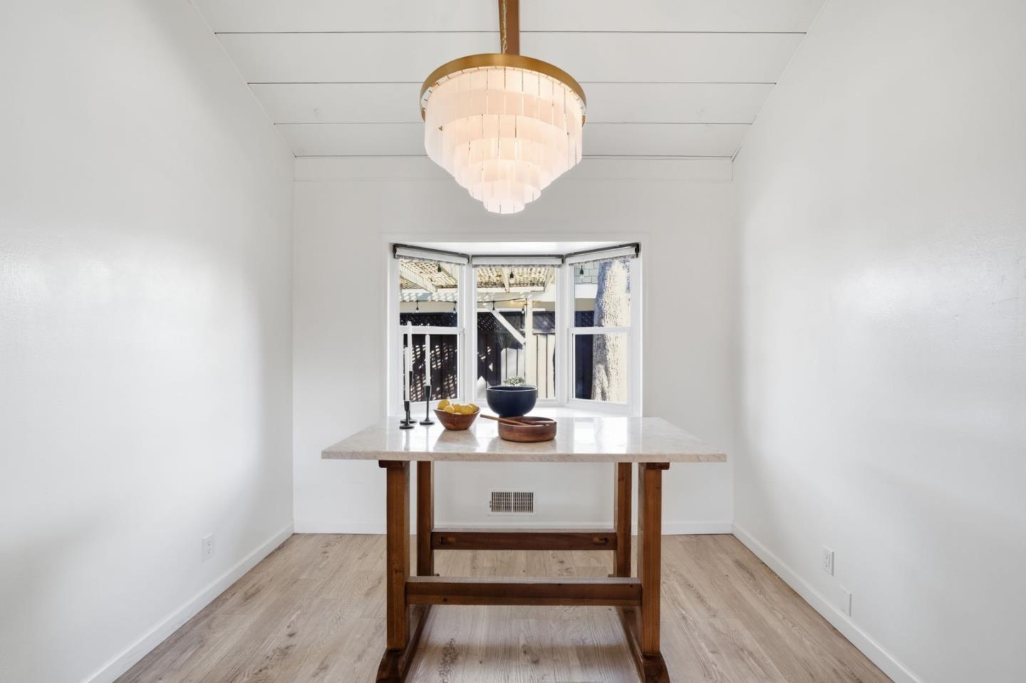 Detail Gallery Image 10 of 49 For 1191 Carrie Lee Way, San Jose,  CA 95118 - 3 Beds | 2 Baths