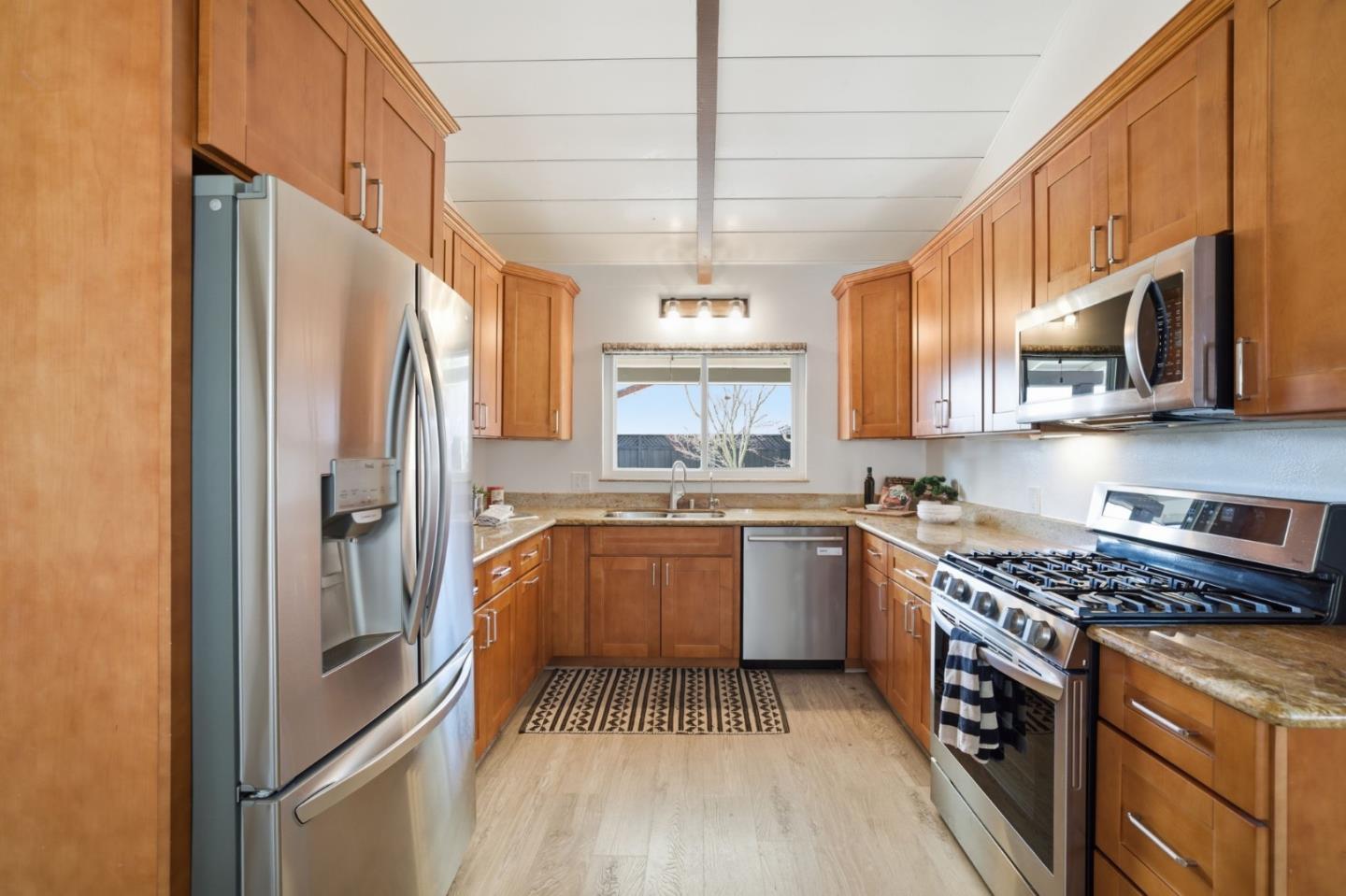 Detail Gallery Image 13 of 49 For 1191 Carrie Lee Way, San Jose,  CA 95118 - 3 Beds | 2 Baths