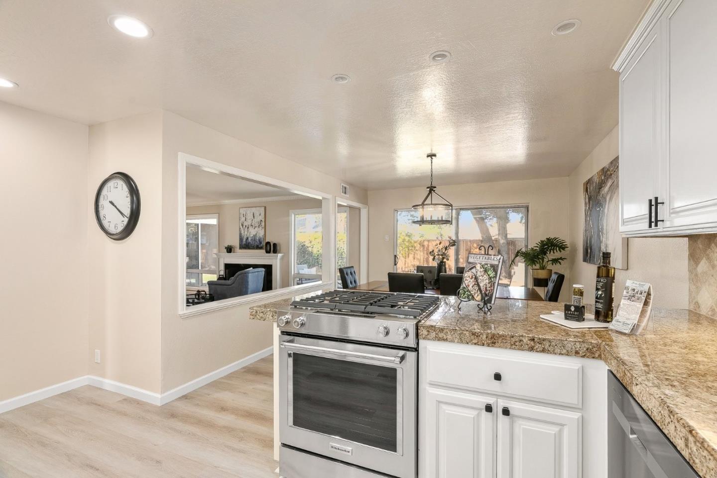 Detail Gallery Image 6 of 36 For 2270 De Paul Pl, Santa Clara,  CA 95051 - 3 Beds | 2 Baths
