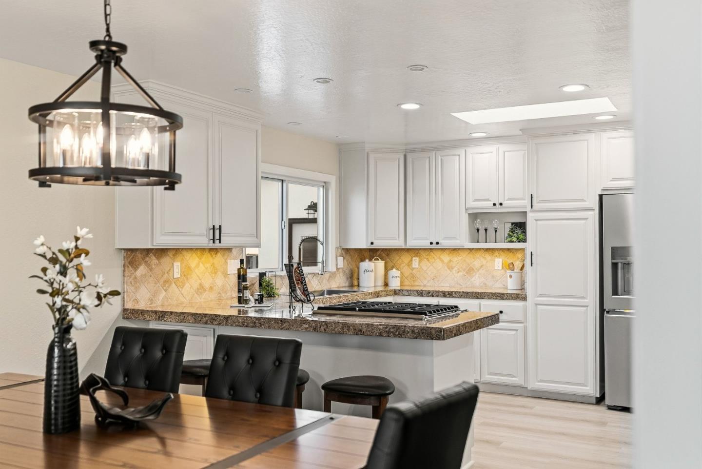 Detail Gallery Image 8 of 36 For 2270 De Paul Pl, Santa Clara,  CA 95051 - 3 Beds | 2 Baths