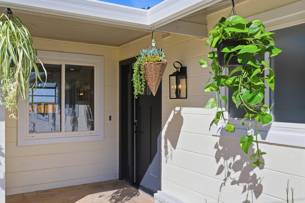 Detail Gallery Image 16 of 79 For 813 Cascade Dr, Sunnyvale,  CA 94087 - 4 Beds | 3 Baths