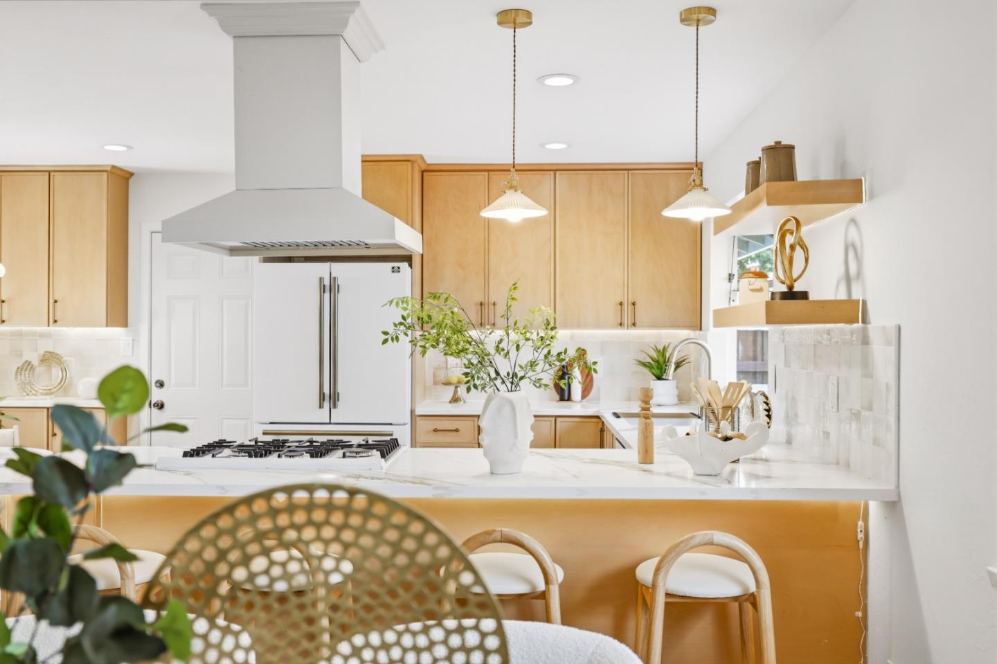 Detail Gallery Image 21 of 79 For 813 Cascade Dr, Sunnyvale,  CA 94087 - 4 Beds | 3 Baths