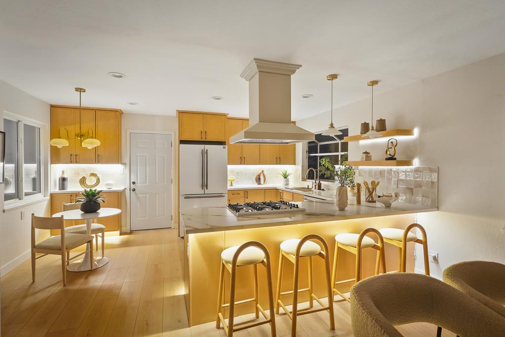 Detail Gallery Image 23 of 79 For 813 Cascade Dr, Sunnyvale,  CA 94087 - 4 Beds | 3 Baths