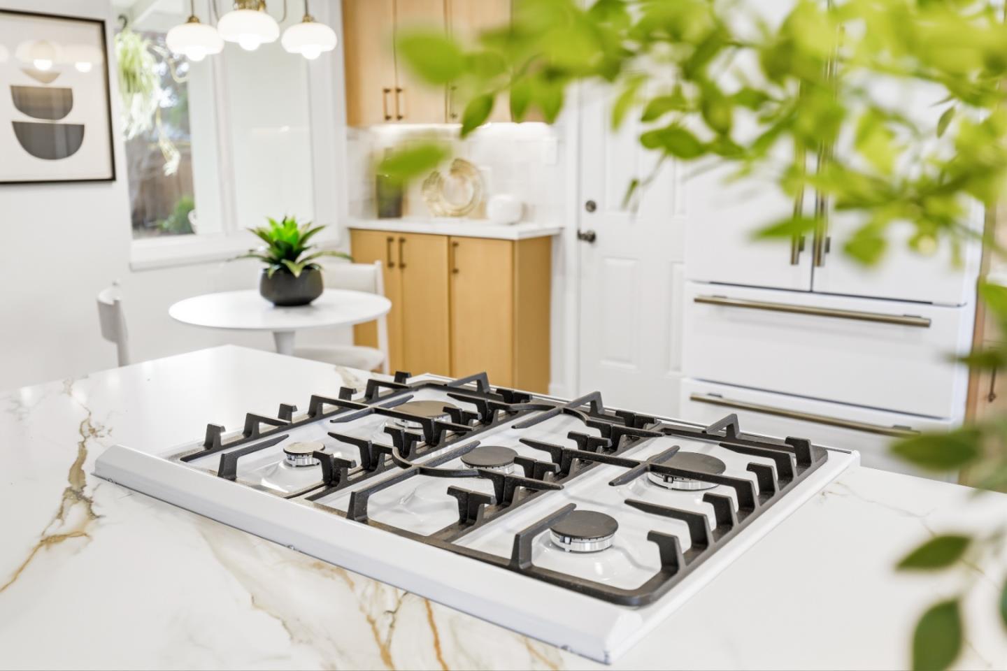 Detail Gallery Image 38 of 79 For 813 Cascade Dr, Sunnyvale,  CA 94087 - 4 Beds | 3 Baths