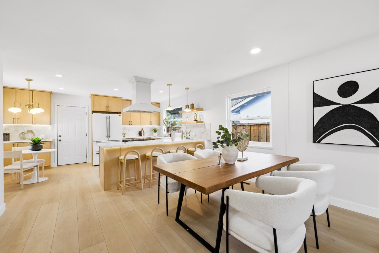 Detail Gallery Image 40 of 79 For 813 Cascade Dr, Sunnyvale,  CA 94087 - 4 Beds | 3 Baths