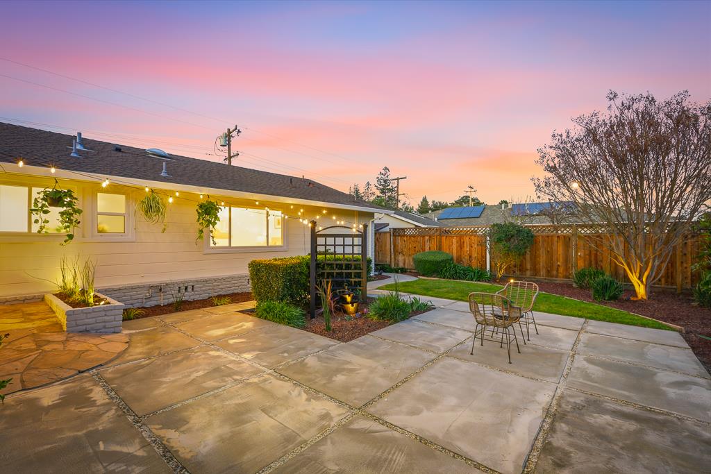 Detail Gallery Image 6 of 79 For 813 Cascade Dr, Sunnyvale,  CA 94087 - 4 Beds | 3 Baths