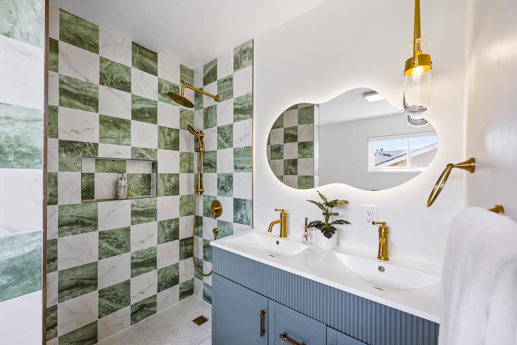 Detail Gallery Image 62 of 79 For 813 Cascade Dr, Sunnyvale,  CA 94087 - 4 Beds | 3 Baths