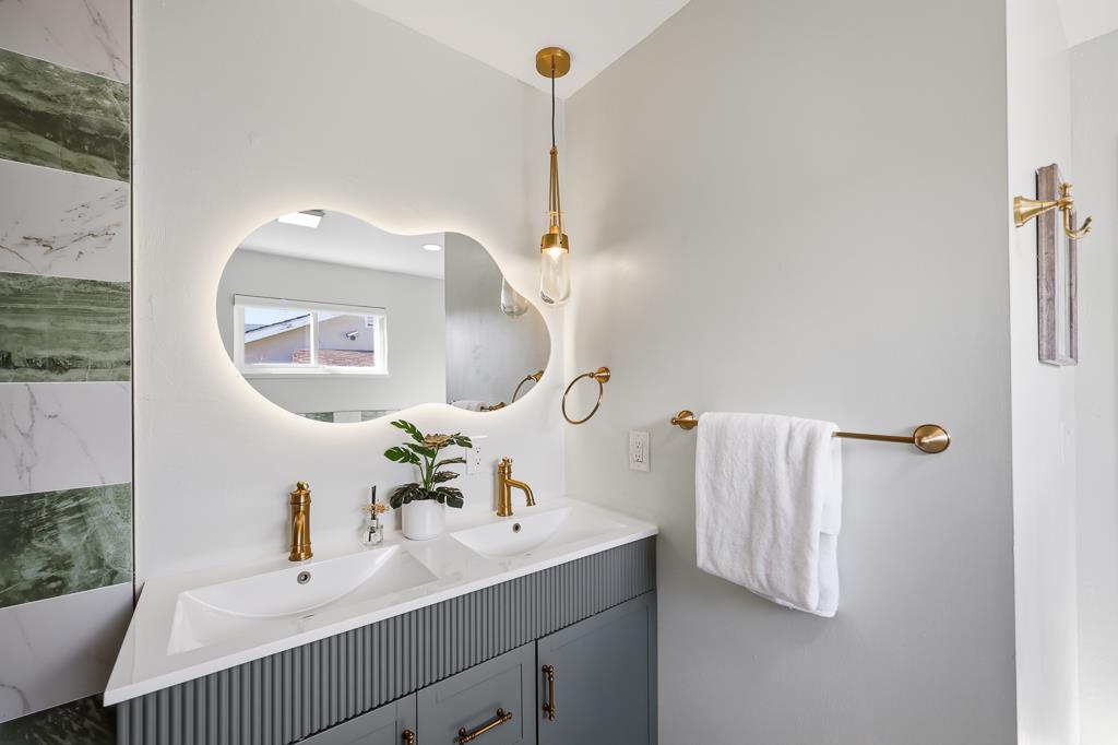 Detail Gallery Image 66 of 79 For 813 Cascade Dr, Sunnyvale,  CA 94087 - 4 Beds | 3 Baths