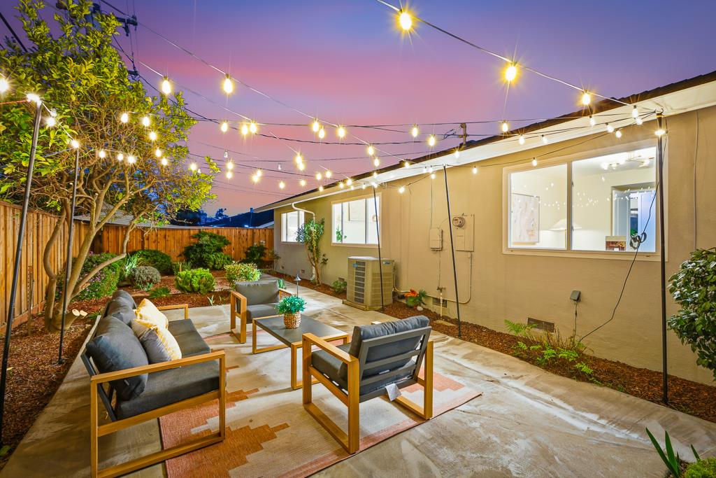 Detail Gallery Image 9 of 79 For 813 Cascade Dr, Sunnyvale,  CA 94087 - 4 Beds | 3 Baths