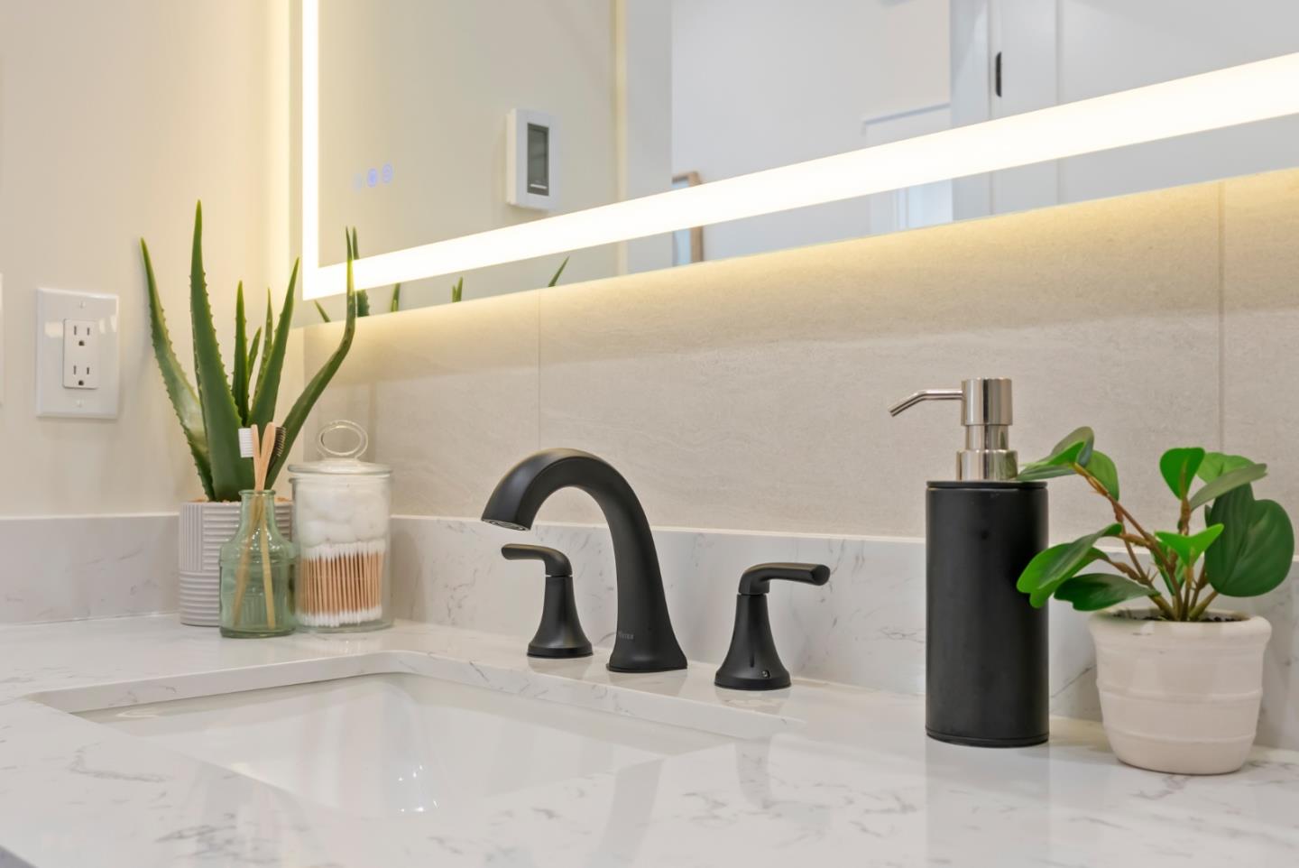 Detail Gallery Image 22 of 37 For 604 Oak Dr, Capitola,  CA 95010 - 2 Beds | 1 Baths