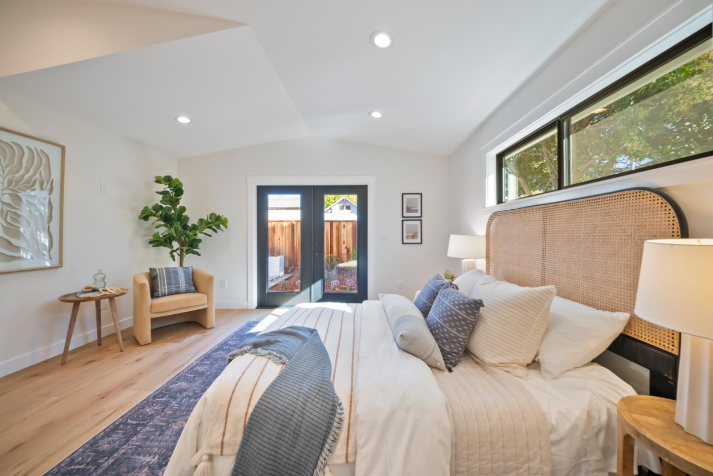 Detail Gallery Image 25 of 37 For 604 Oak Dr, Capitola,  CA 95010 - 2 Beds | 1 Baths