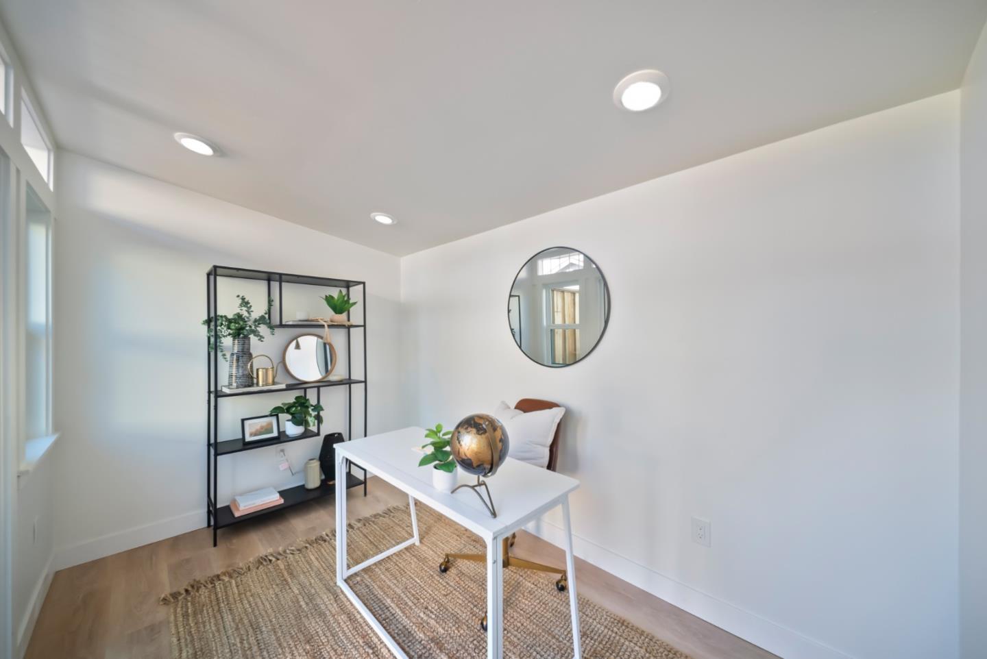 Detail Gallery Image 31 of 37 For 604 Oak Dr, Capitola,  CA 95010 - 2 Beds | 1 Baths