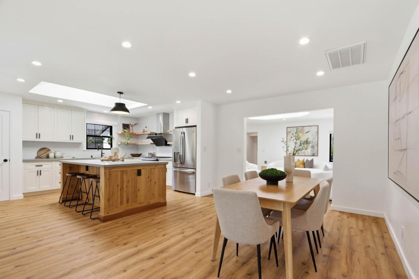 Detail Gallery Image 6 of 35 For 10350 Imperial Ave, Cupertino,  CA 95014 - 3 Beds | 2 Baths