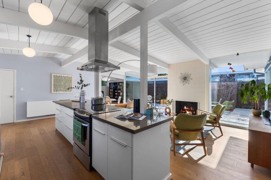 Detail Gallery Image 11 of 62 For 637 Vanessa Dr, San Mateo,  CA 94402 - 3 Beds | 2 Baths