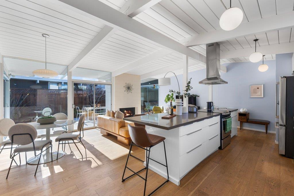 Detail Gallery Image 14 of 62 For 637 Vanessa Dr, San Mateo,  CA 94402 - 3 Beds | 2 Baths