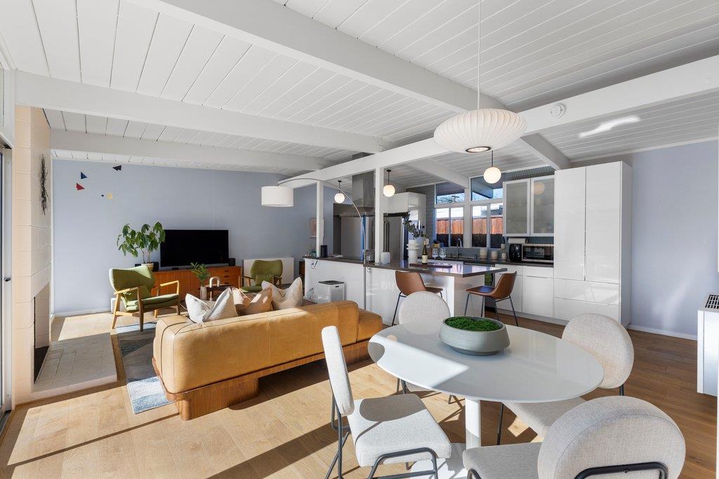 Detail Gallery Image 18 of 62 For 637 Vanessa Dr, San Mateo,  CA 94402 - 3 Beds | 2 Baths