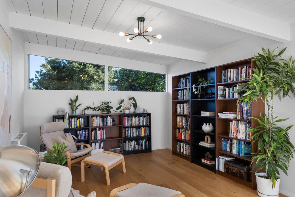 Detail Gallery Image 24 of 62 For 637 Vanessa Dr, San Mateo,  CA 94402 - 3 Beds | 2 Baths