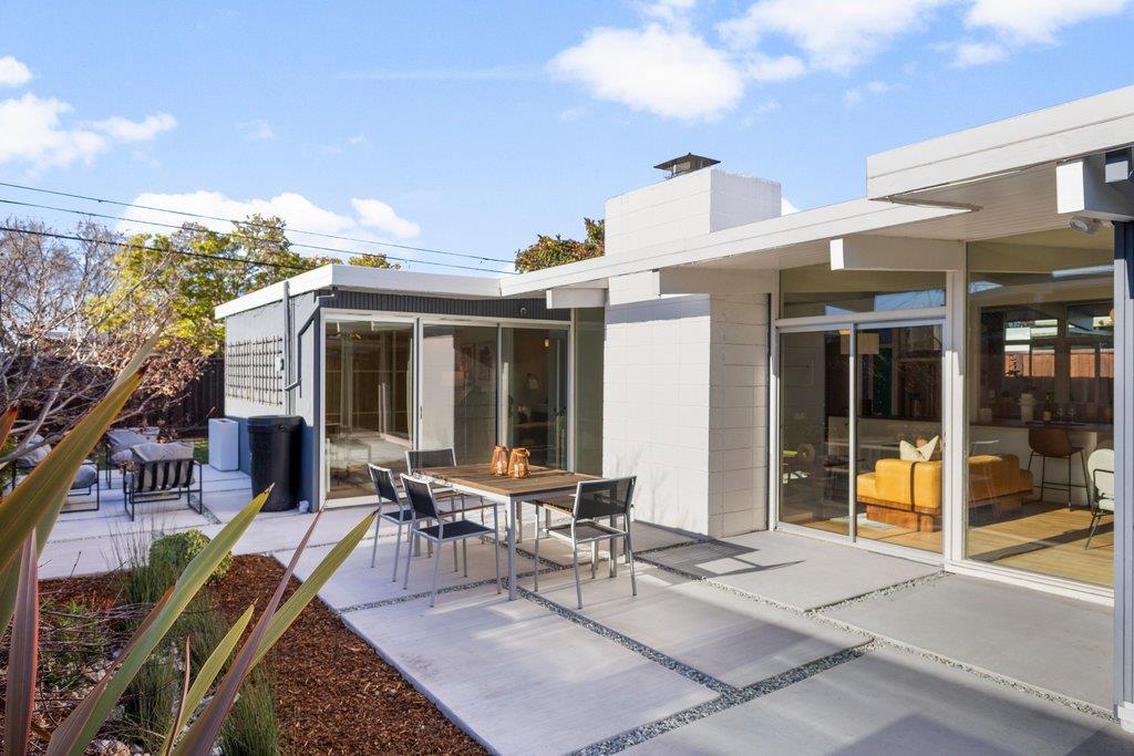 Detail Gallery Image 42 of 62 For 637 Vanessa Dr, San Mateo,  CA 94402 - 3 Beds | 2 Baths