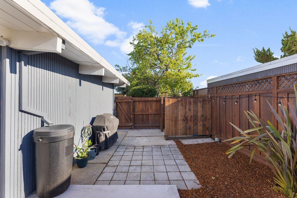 Detail Gallery Image 43 of 62 For 637 Vanessa Dr, San Mateo,  CA 94402 - 3 Beds | 2 Baths