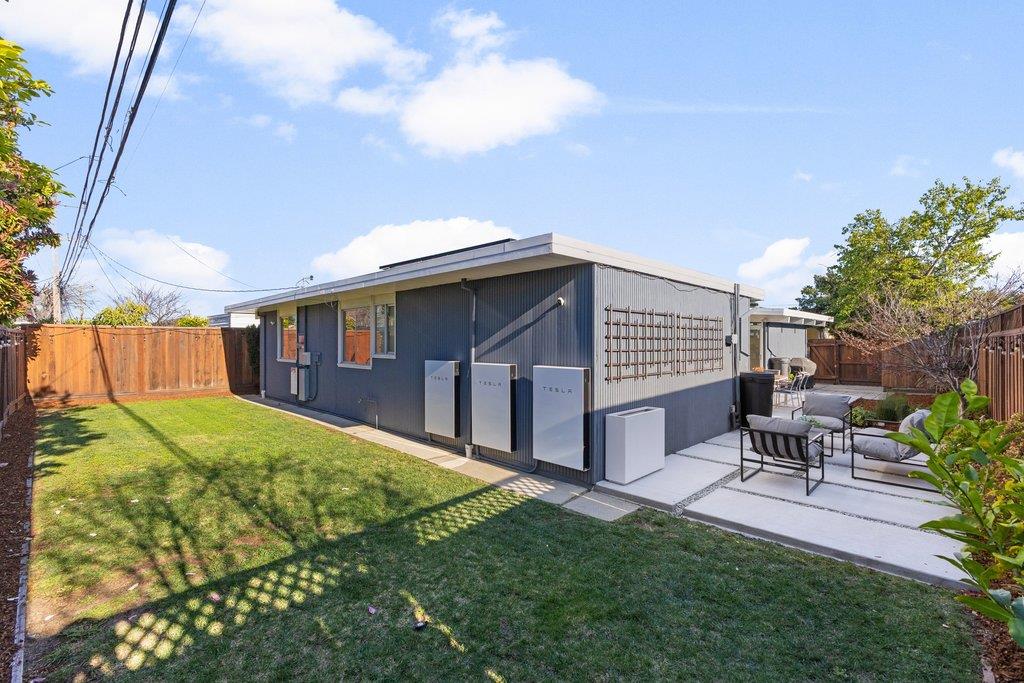 Detail Gallery Image 50 of 62 For 637 Vanessa Dr, San Mateo,  CA 94402 - 3 Beds | 2 Baths