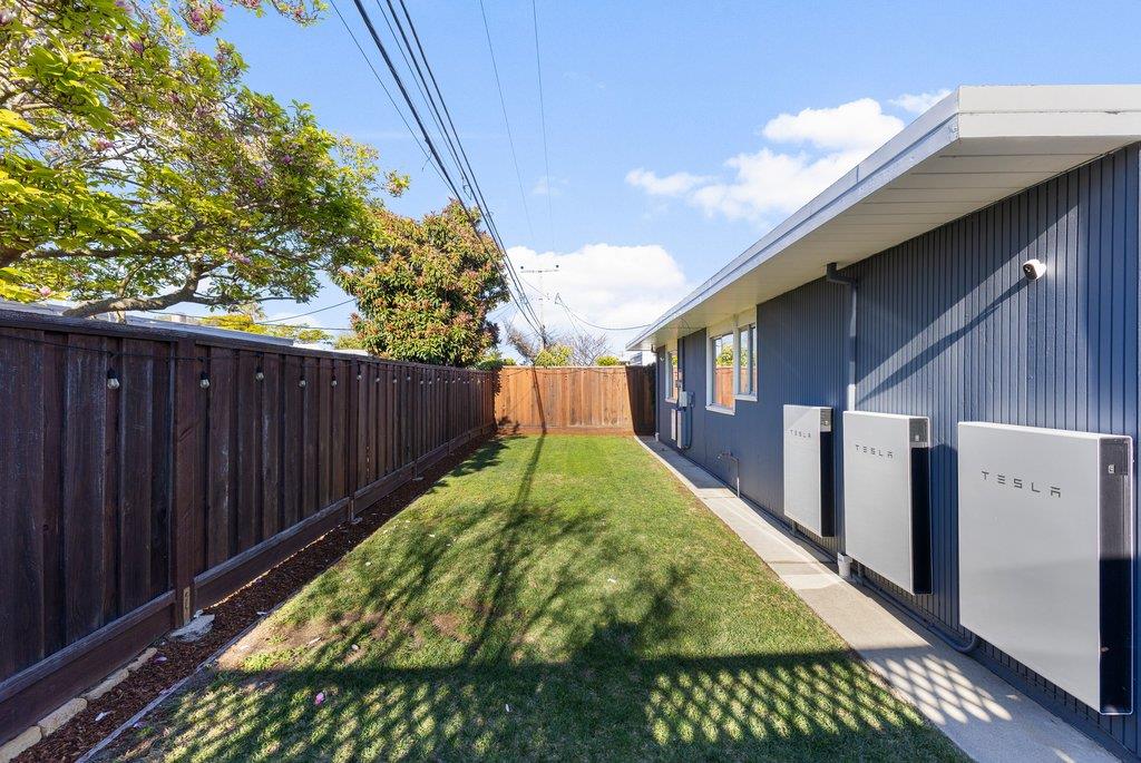 Detail Gallery Image 51 of 62 For 637 Vanessa Dr, San Mateo,  CA 94402 - 3 Beds | 2 Baths