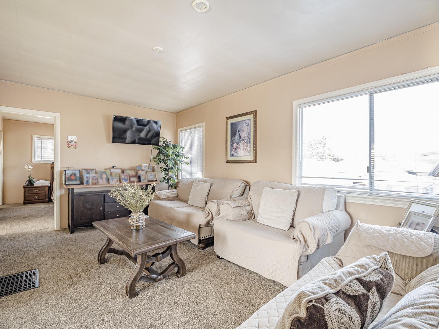 Detail Gallery Image 10 of 18 For 9 Memorial Ave, Freedom,  CA 95019 - – Beds | – Baths