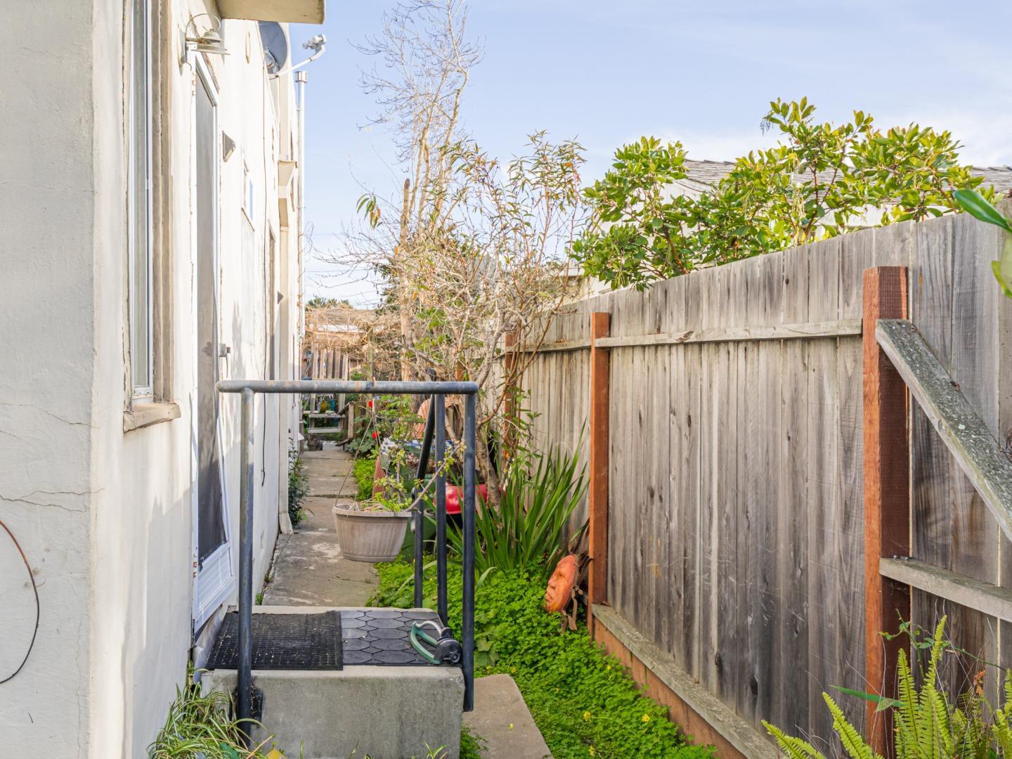 Detail Gallery Image 17 of 18 For 9 Memorial Ave, Freedom,  CA 95019 - – Beds | – Baths