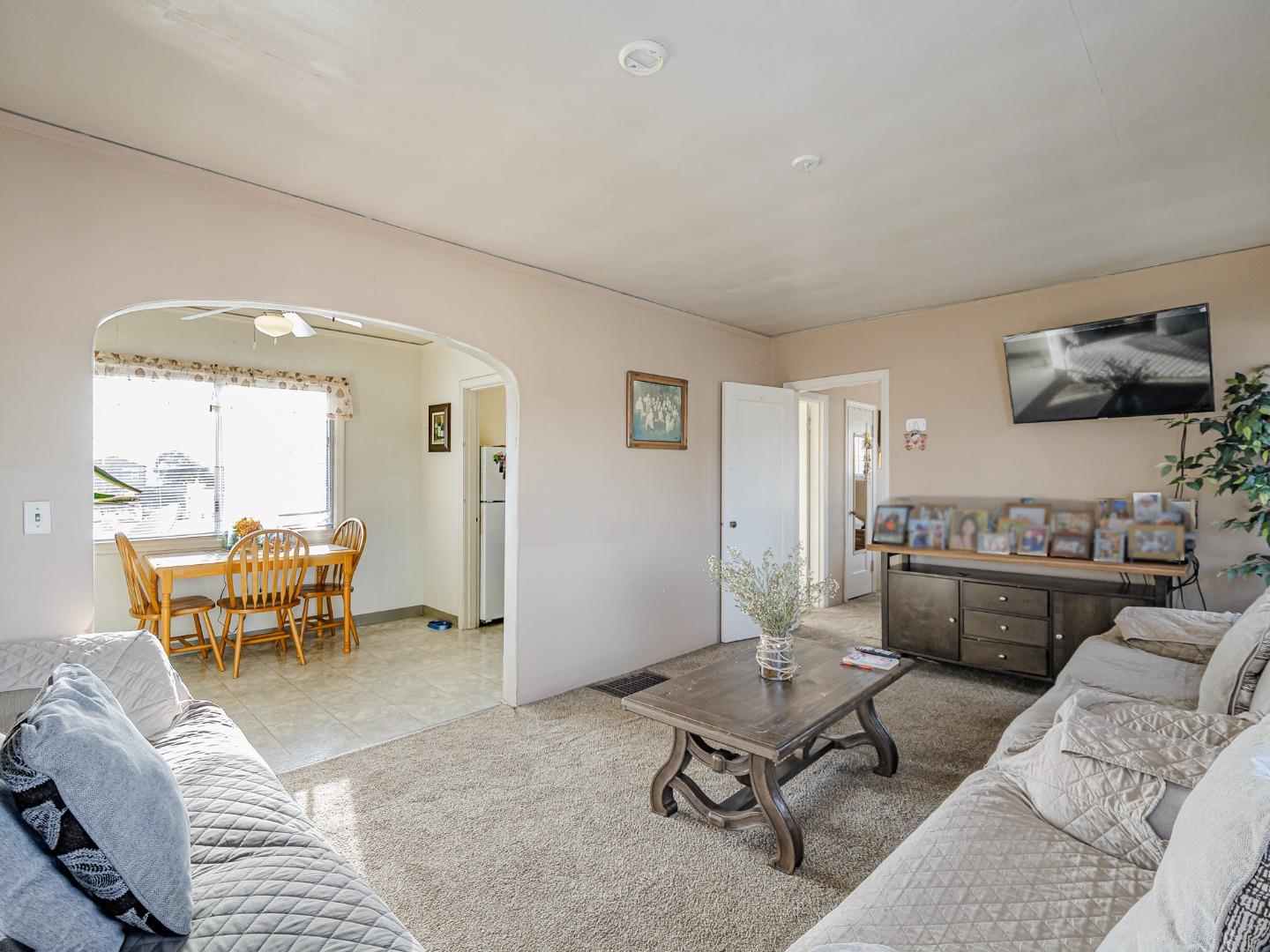 Detail Gallery Image 8 of 18 For 9 Memorial Ave, Freedom,  CA 95019 - – Beds | – Baths