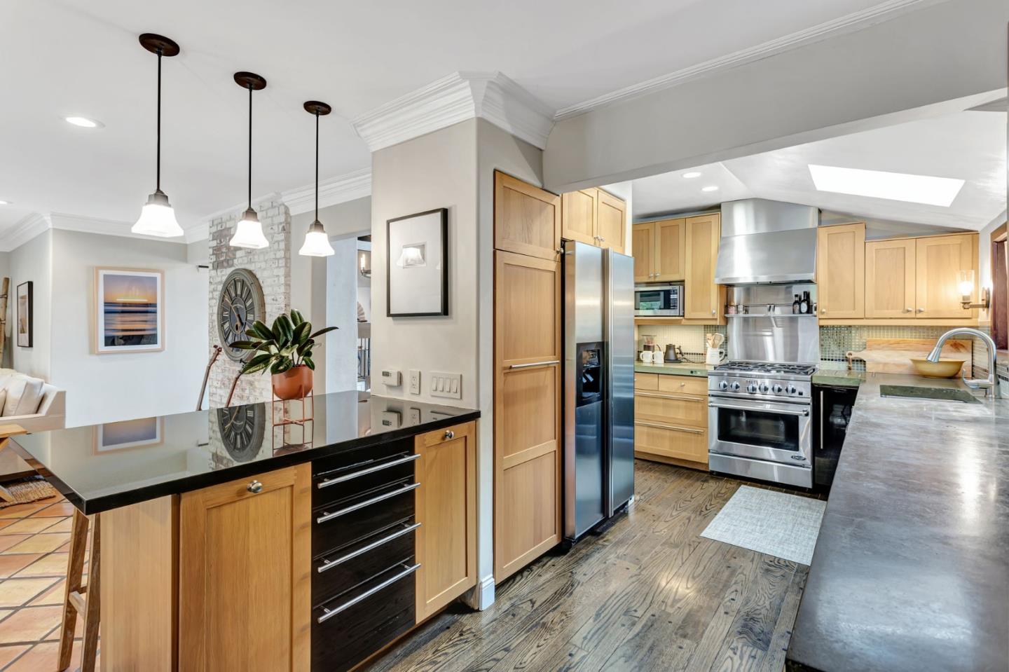 Detail Gallery Image 21 of 81 For 424 Palmer Ave, Aptos,  CA 95003 - 4 Beds | 2/1 Baths