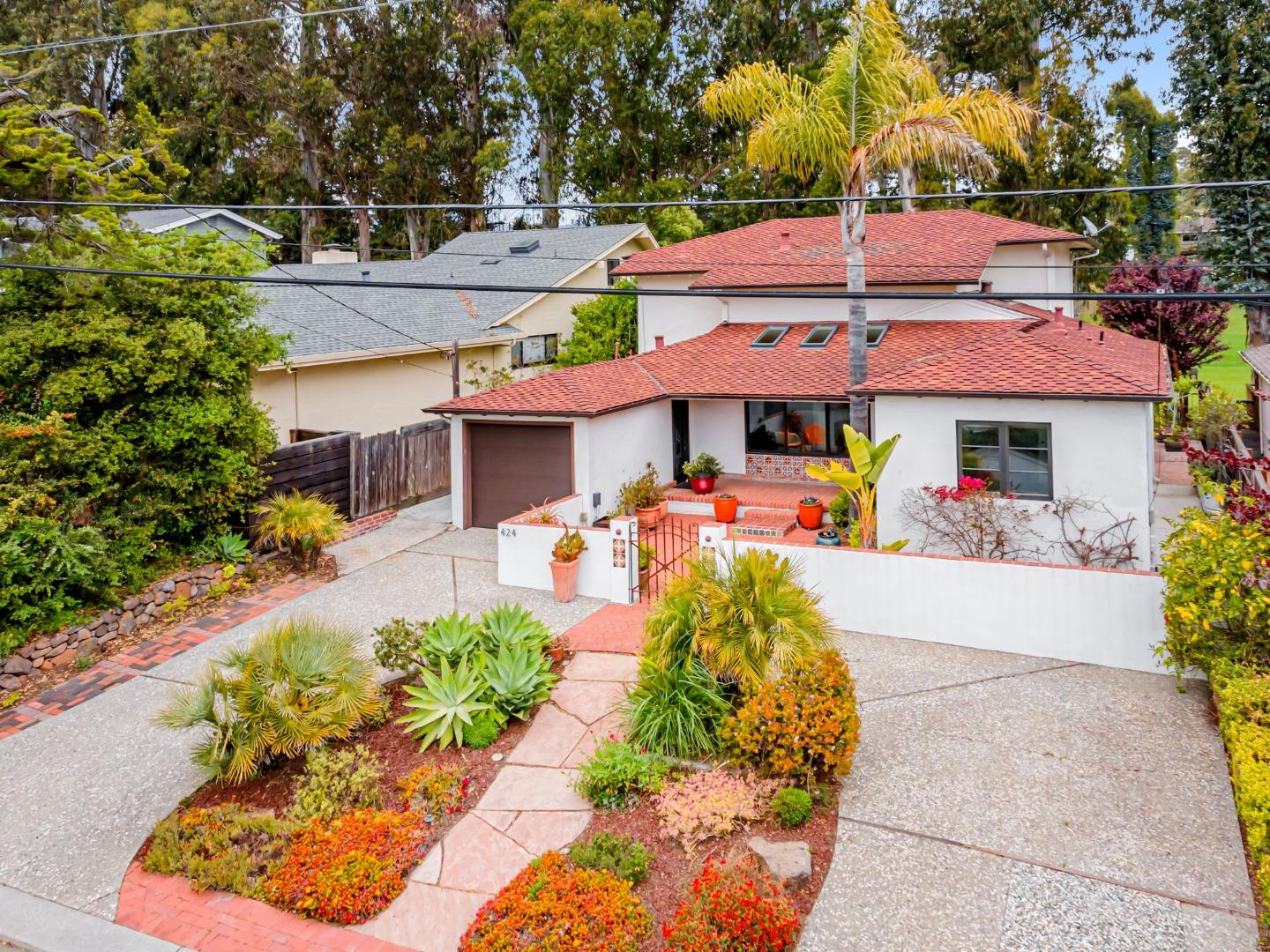 Detail Gallery Image 3 of 81 For 424 Palmer Ave, Aptos,  CA 95003 - 4 Beds | 2/1 Baths