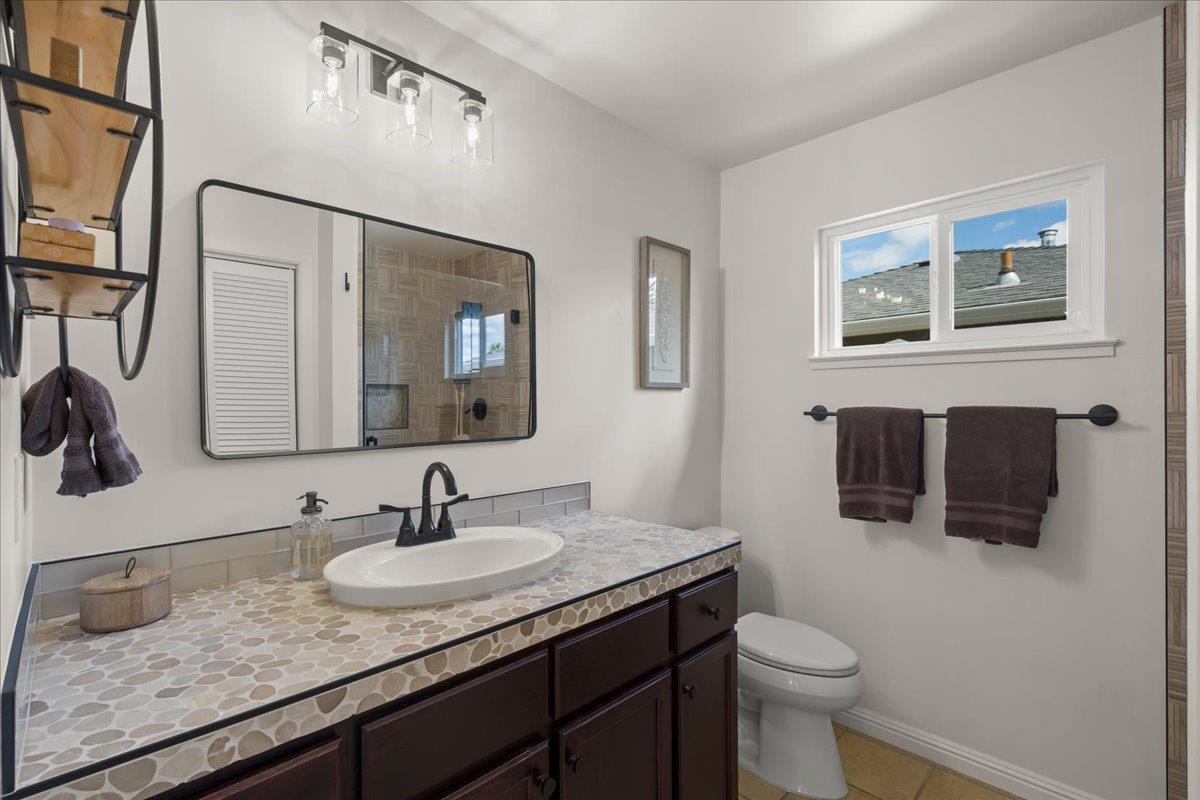 Detail Gallery Image 17 of 30 For 1330 Redwood Ln, Gilroy,  CA 95020 - 3 Beds | 2 Baths