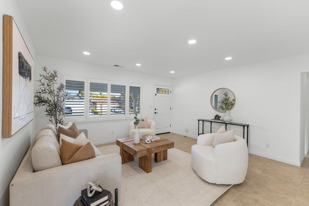 Detail Gallery Image 14 of 82 For 3955 Ross Ave, San Jose,  CA 95124 - 3 Beds | 2 Baths