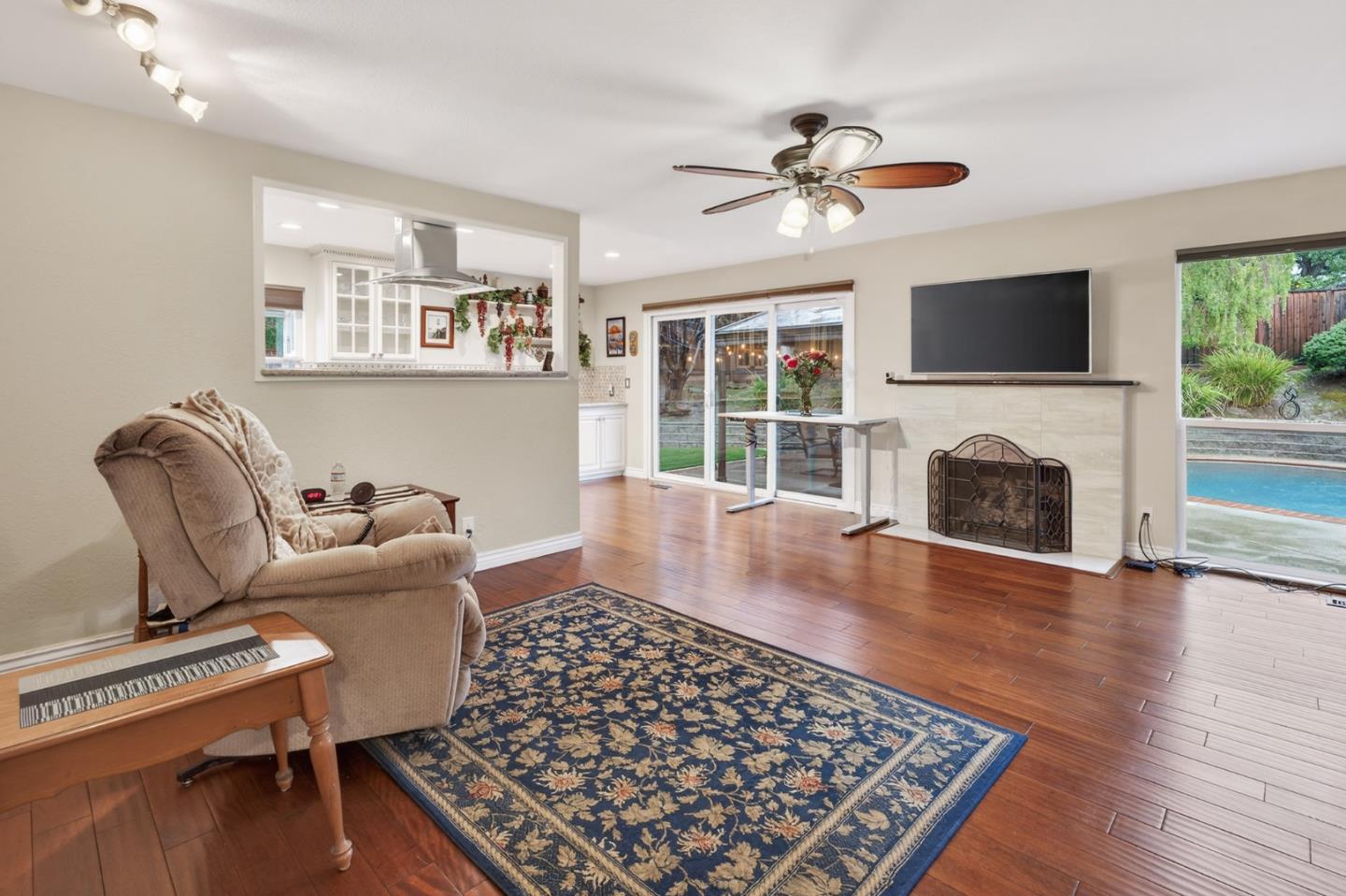 Detail Gallery Image 8 of 28 For 4110 Wingham Pl, San Jose,  CA 95135 - 3 Beds | 2 Baths