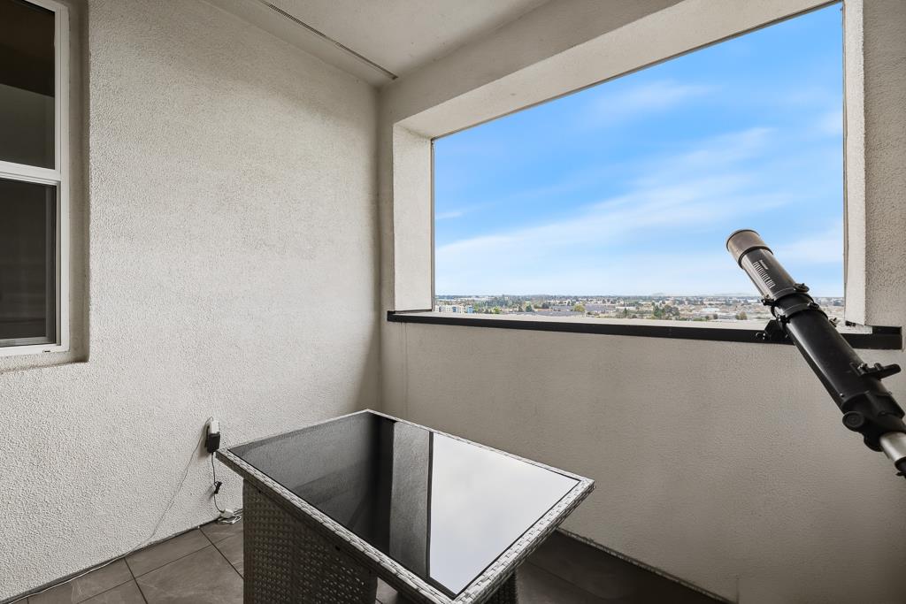 Detail Gallery Image 13 of 38 For 28837 Hideaway St, Hayward,  CA 94544 - 4 Beds | 3/1 Baths