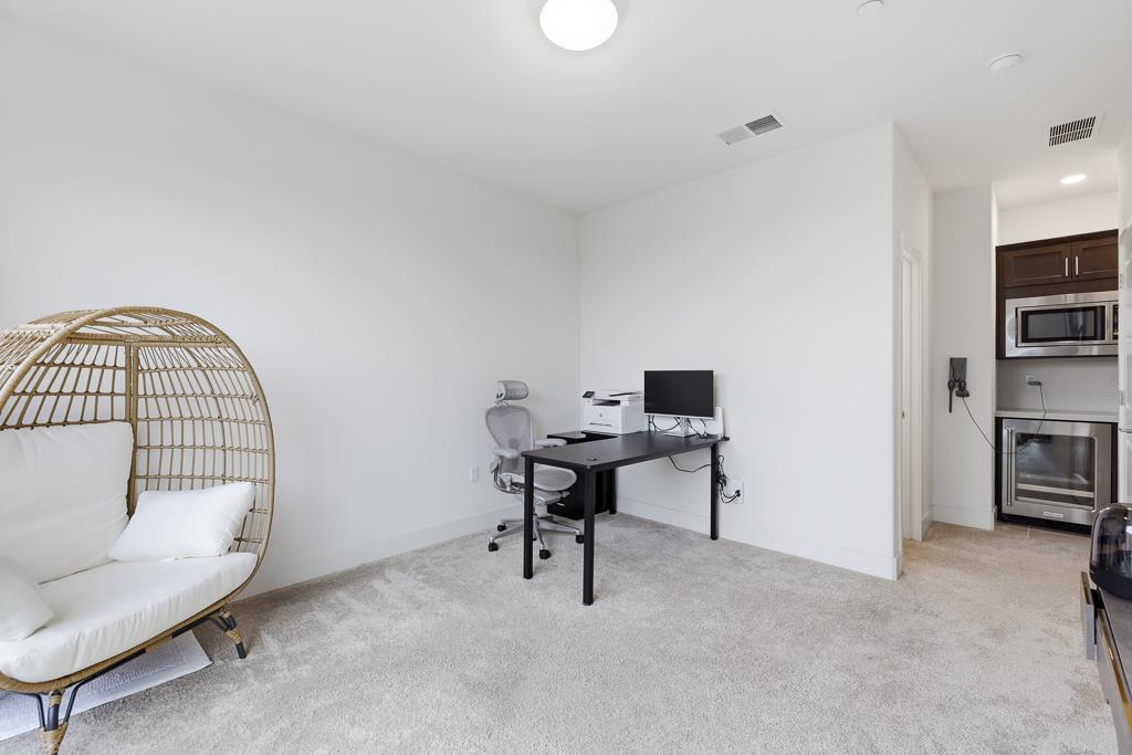 Detail Gallery Image 14 of 38 For 28837 Hideaway St, Hayward,  CA 94544 - 4 Beds | 3/1 Baths